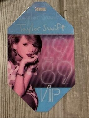 Taylor Swift 1989 World Tour VIP Collectible Pass